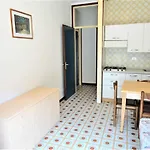 Apartment In Lido Di Jesolo 24800